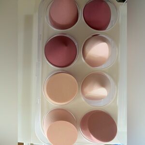 NWT Beauty Blenders with Storage Container